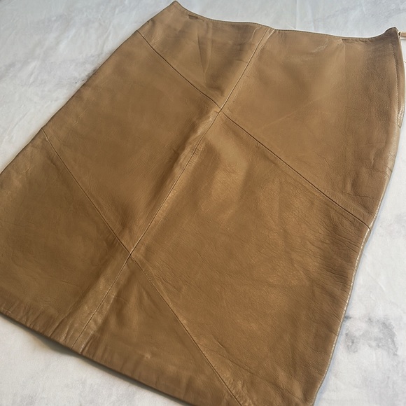 Rem Garson tan leather knee pencil skirt - Picture 3 of 12